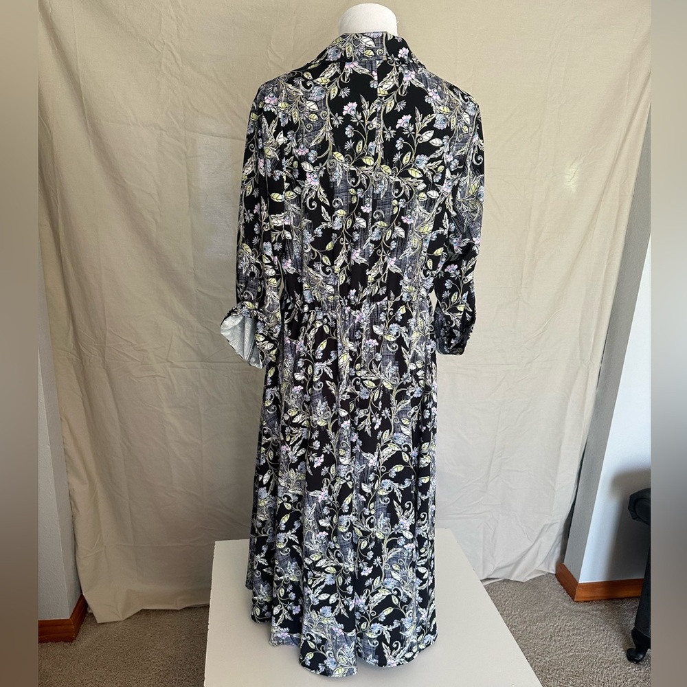 Torrid Black Floral Midi Dress fit & flare wrap size 1X white chartreuse v-neck - Picture 11 of 16